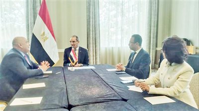 وزير الاتصالات يدعو كبرى الشركات العالمية للاستثمار فى صناعة الإلكترونيات