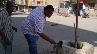 حملة لرفع وتنظيف المخلفات والأتربة في حي غرب اسيوط