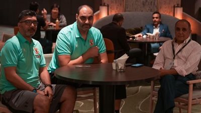 متابعة مستمرة للترتيبات الإدارية لبعثة سلة الأهلي في سنغافورة