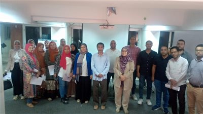 برنامج تدريبي عن طرق البحث وكتابة المقترحات البحثية بجامعة سوهاج 
