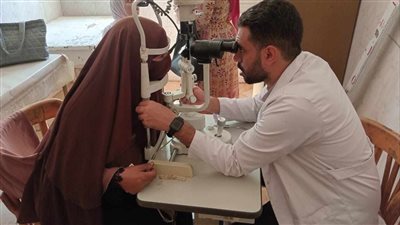 قافلة جامعة المنيا التنموية تشهد اقبالاً كثيف من أهالي بني مزار