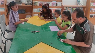 مكتبة الطفل والشباب ببغداد تنظم ورشة فنية لعمل تصميمات من الفوم