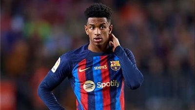 نجم برشلونة يواجه خطر الغياب 4 أشهر عن الملاعب 