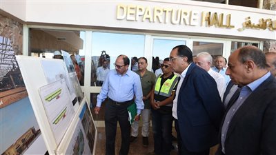 رئيس الوزراء يتفقد مشروع موقع التجلي الأعظم سانت كاترين 