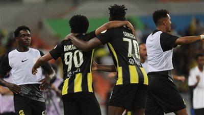 الاتحاد يفوز على الفتح ويعتلي ترتيب الدوري السعودي