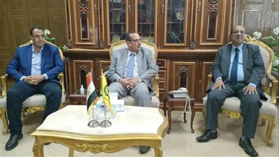 محافظ شمال سيناء يستقبل وفد الشباب والرياضة ضمن فاعليات مسابقة التعليق الرياضي 