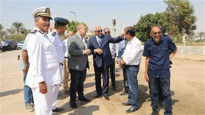 محافظ الجيزة يتابع أعمال إنشاء عدد من المحاور المرورية بـ3 مراكز