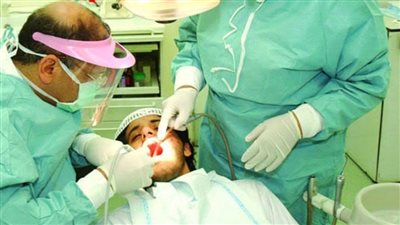 علاقة الأسنان بالإصابة بمرض الزهايمر.. طبيبة توضح