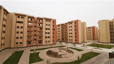 الإسكان تطرح محالًا تجارية وصيدليات ووحدات للبيع بـ3 مدن جديدة