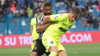 ساسولو يضرب يوفنتوس برباعية قاسية في الدوري الإيطالي