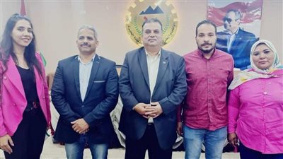 لجنة الوفد تلتقي برئيس الاتحاد الاقليمي لنقابات عمال الجيزة