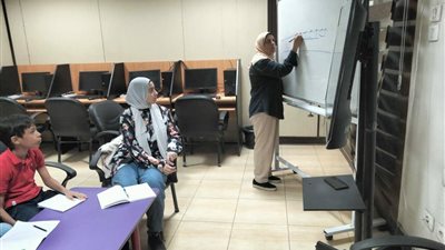 مكتبة مصر العامة تنظم ورشة عمل تعليم الخط العربي للأطفال بأسيوط