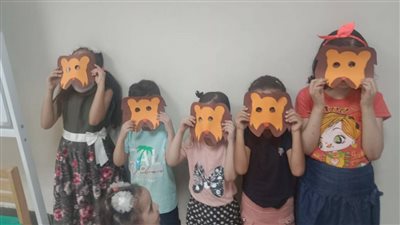 ورشة عمل أشغال فنية للأطفال بﻣﻜﺘﺒﺔ ﻣﺼﺮ اﻟﻌﺎﻣة بأﺳﻴﻮط