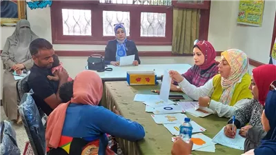 منطقة الإسكندرية الأزهرية تجري مقابلات الأطفال المتقدمين للالتحاق بقسم اللغات بمعهد سموحة