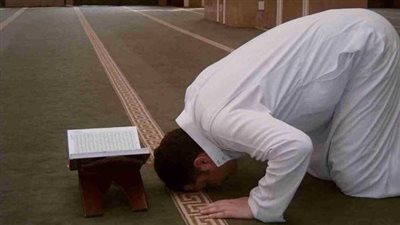 حكم الترتيب بين فريضة الفجر وسنته؟ 