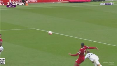 وست هام يحرز هدف التعادل أمام ليفربول 