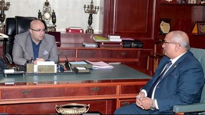 محافظ بني سويف يناقش استعدادات استقبال العام الدراسي الجديد