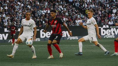 مرموش يشارك في تعادل آينتراخت فرانكفورت مع فرايبورج بالدوري الألماني