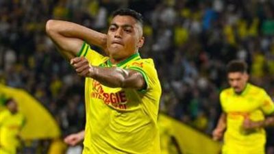حساب الدوري الفرنسي يتغني بمصطفي محمد  بعد تألقة مع نانت 