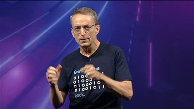 إنتل: الأولوية لتمكين مبيعات الذكاء الاصطناعي للشركاء