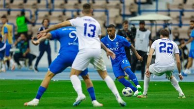 الهلال والجبلين بدون أهداف.. الرائد متأخر أمام النجمة في الشوط الأول