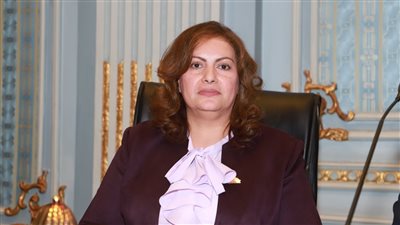 عايدة نصيف: جهود 