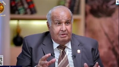 أحد أبطال أكتوبر يكشف تصرف بطولي للجنود عند نفاد الذخيرة بثغرة الدفرسوار (فيديو)