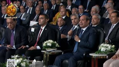 السيسي يوجه بإنشاء 100 مدرسة جديدة بتكلفة 15 مليار جنيه