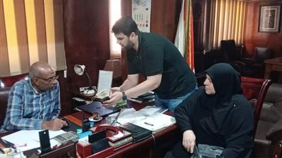 رئيس مركز المحلة يستقبل شكاوى المواطنين في اللقاء الجماهيري 