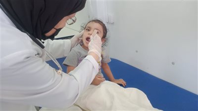 الكشف على 1077 مريض في قافلة علاجية بكوم بني مراس بالدقهلية