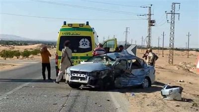 إصابة 4 مواطنين بكدمات وكسور فى انقلاب سيارة بمدخل شمال الأقصر