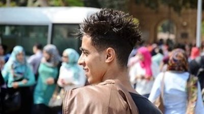 محظورات يجب على الطلاب تجنبها في الدراسة .. أبرزها قصات الشعر الغريبة