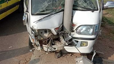 الميكروباص في العمود ..  جثمان و5 جرحى ضحايا حادث مروع بأسيوط