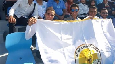 الرئيس السيسي يكرم 47 من طلاب جامعة الوادي الجديد احتفالًا بأوائل الخريجين