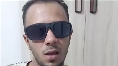 أول طالب من ذوي الهمم يتعلم برايل ويحصل على الماجستير بجامعة الوادي الجديد