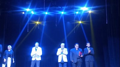 تكريم خالد جلال وأحمد خالد موسي في ختام مهرجان المسرح العربي