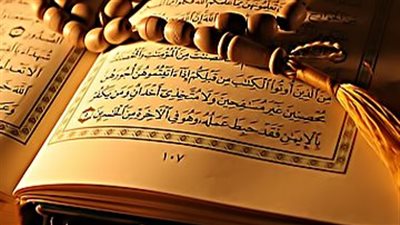 تعرف على شرح حديث  (من أكل الثوم أو البصل من الجوع أو غيره فلا يقربن مسجدنا)