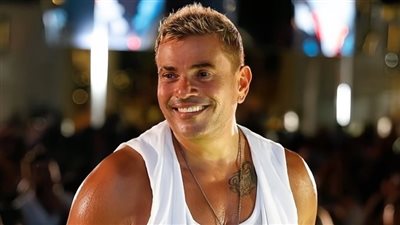 عمرو دياب يلتقي جمهوره بالأردن.. الليلة 