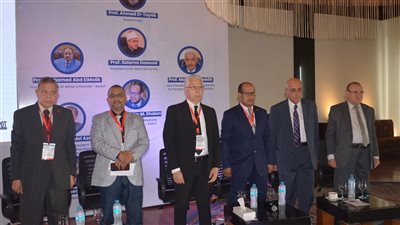 عميد طب أزهر أسيوط يشهد افتتاح المؤتمر الدولي الثالث لقسم الباطنة