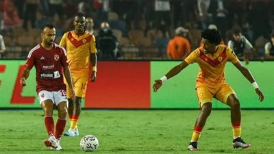 الأهلي يتقدم على سان جورج بثلاثية في الشوط الأول