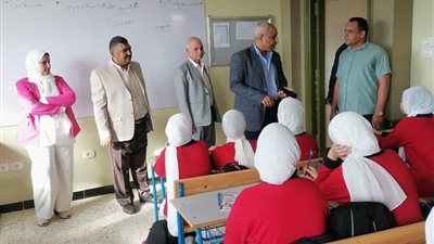 رئيس مدينة كفر شكر يتفقد المدارس في أول يوم دراسي