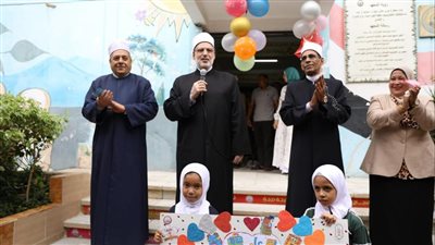 وكيل الأزهر الشريف يتفقد مجمع معاهد مدينة نصر في أول العام الدراسي 