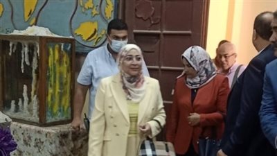  نائب محافظ القاهرة للمنطقة الجنوبية تتابع انتظام العملية التعليمية