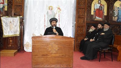 الأنبا أرسانيوس يترأس اجتماع الأقباط بإيبارشية الوادي الجديد