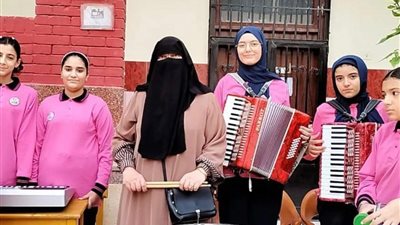 محافظ الإسماعيلية يتابع انتظام سير العملية التعليمية بالمدارس 