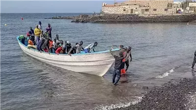 البحرية السنغالية تعترض قوارب المهاجرين مع مخاطر في الرحلة