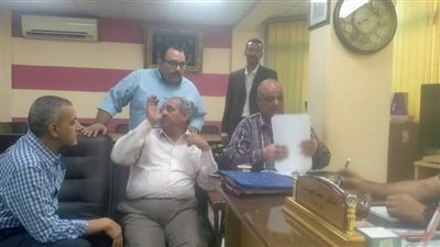 وكيل صحة قنا يعقد اجتماعًا بمديري الإدارات الفنية 
