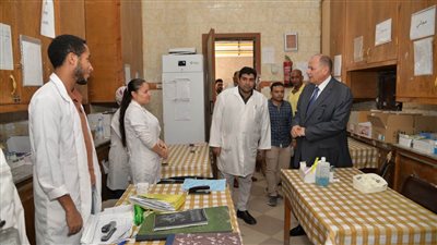 محافظ أسيوط يتفقد سير العمل بمستشفى الحميات ويطمئن على التطوير وتوافر الأدوية