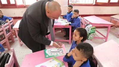 تعليم الوادي الجديد.. الحصة الأولى حول تنمية روح الولاء والانتماء للوطن