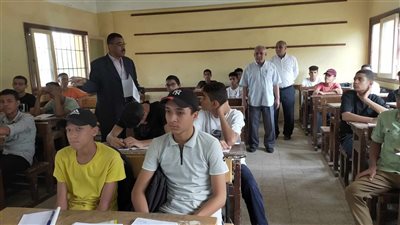 مدير تعليم قنا يتفقد مدرسة الشهيد عبدالمنعم رياض الثانوية العسكرية